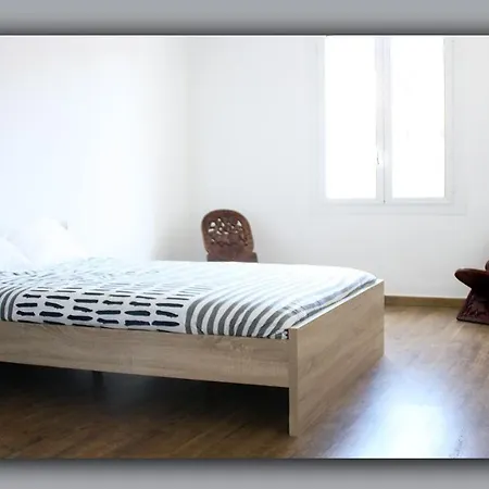 Grand T3 Centre Ville Porto-vecchio * بورتو فيكشْيو